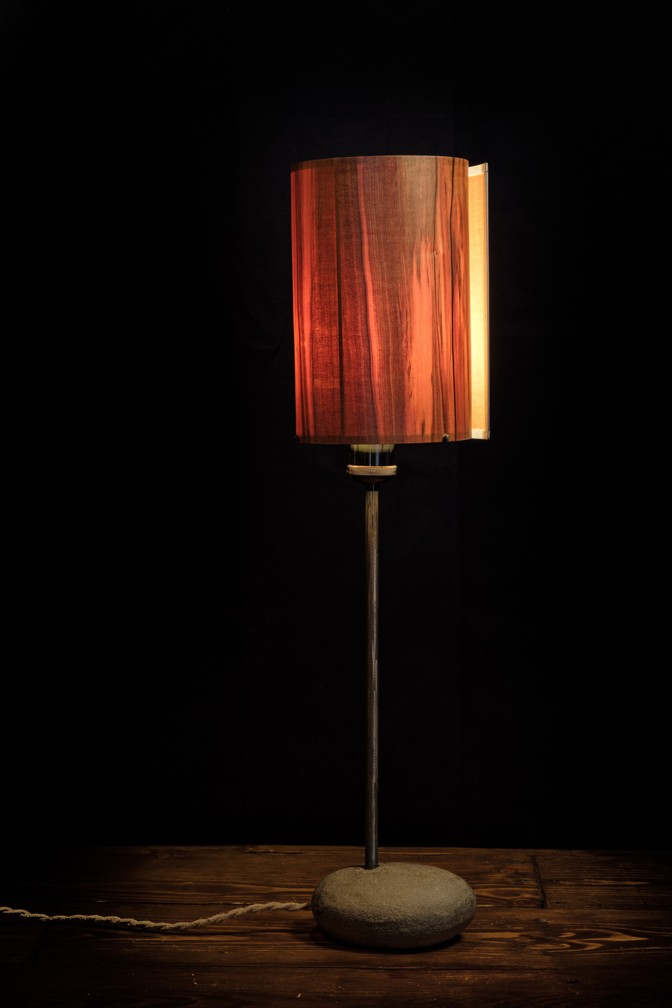 Lampe à poser, lampe sur pied, essence de bois - tinéo - Goë Luminaires